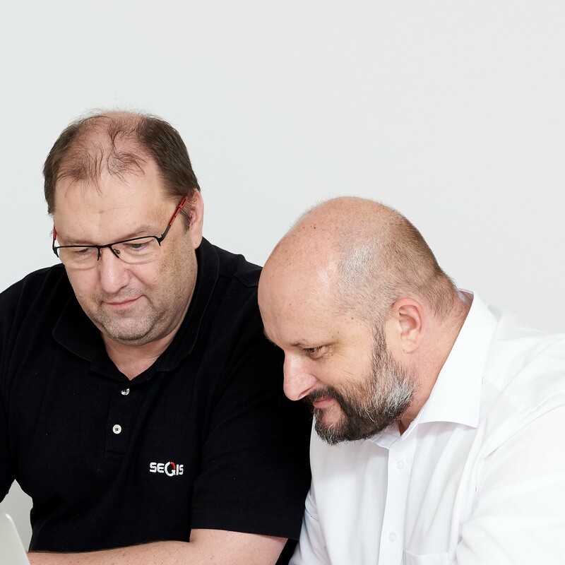 Haben Sie noch keine oder zu wenig automatisierte Testfälle? Wir erstellen, warten und führen für Sie automatisierte Tests durch. Gerne mit Ihrem Framework - oder wir stellen unseres bereit.